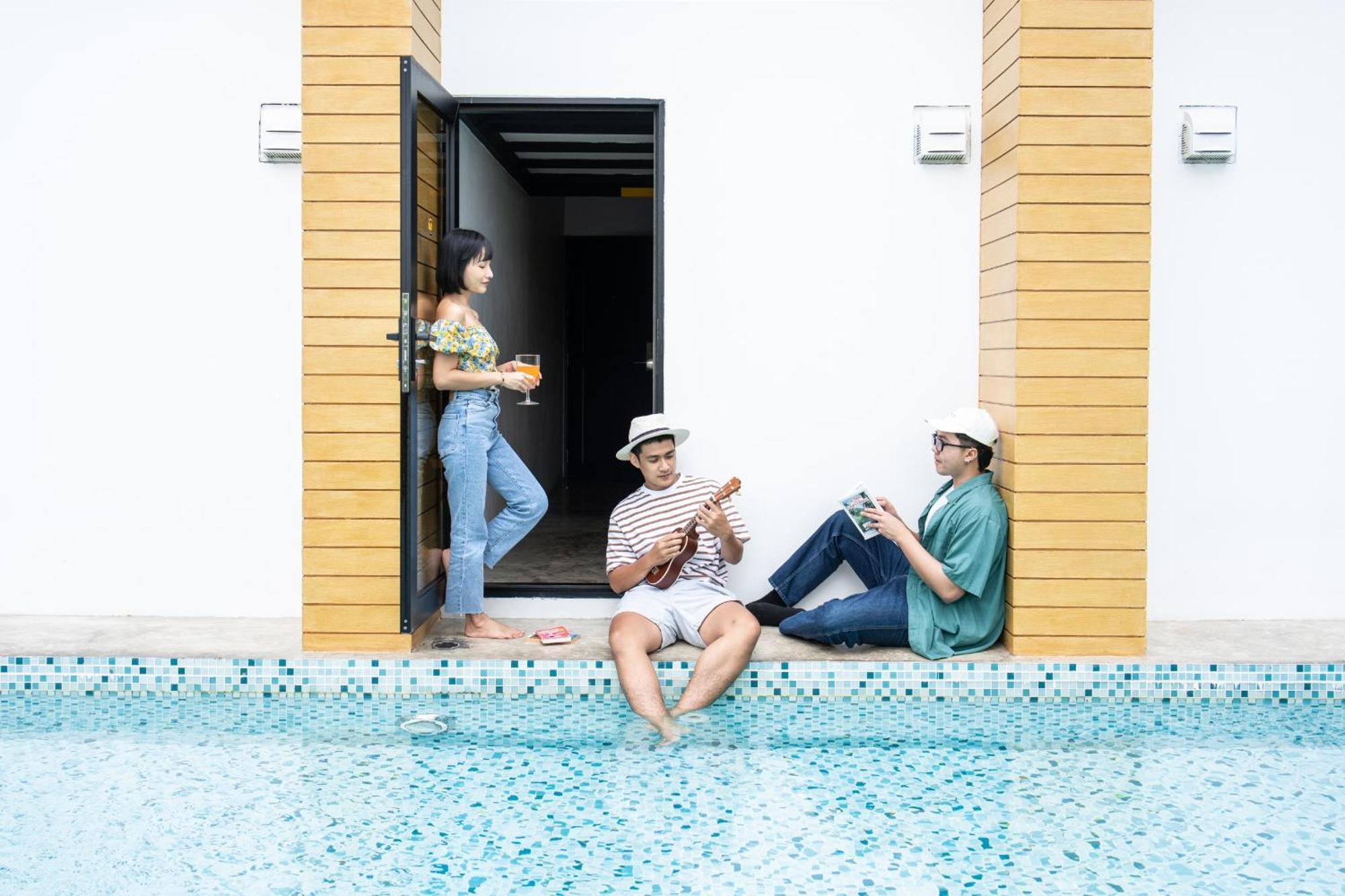 Book A Bed Poshtel - Sha Plus Phuket Exteriör bild