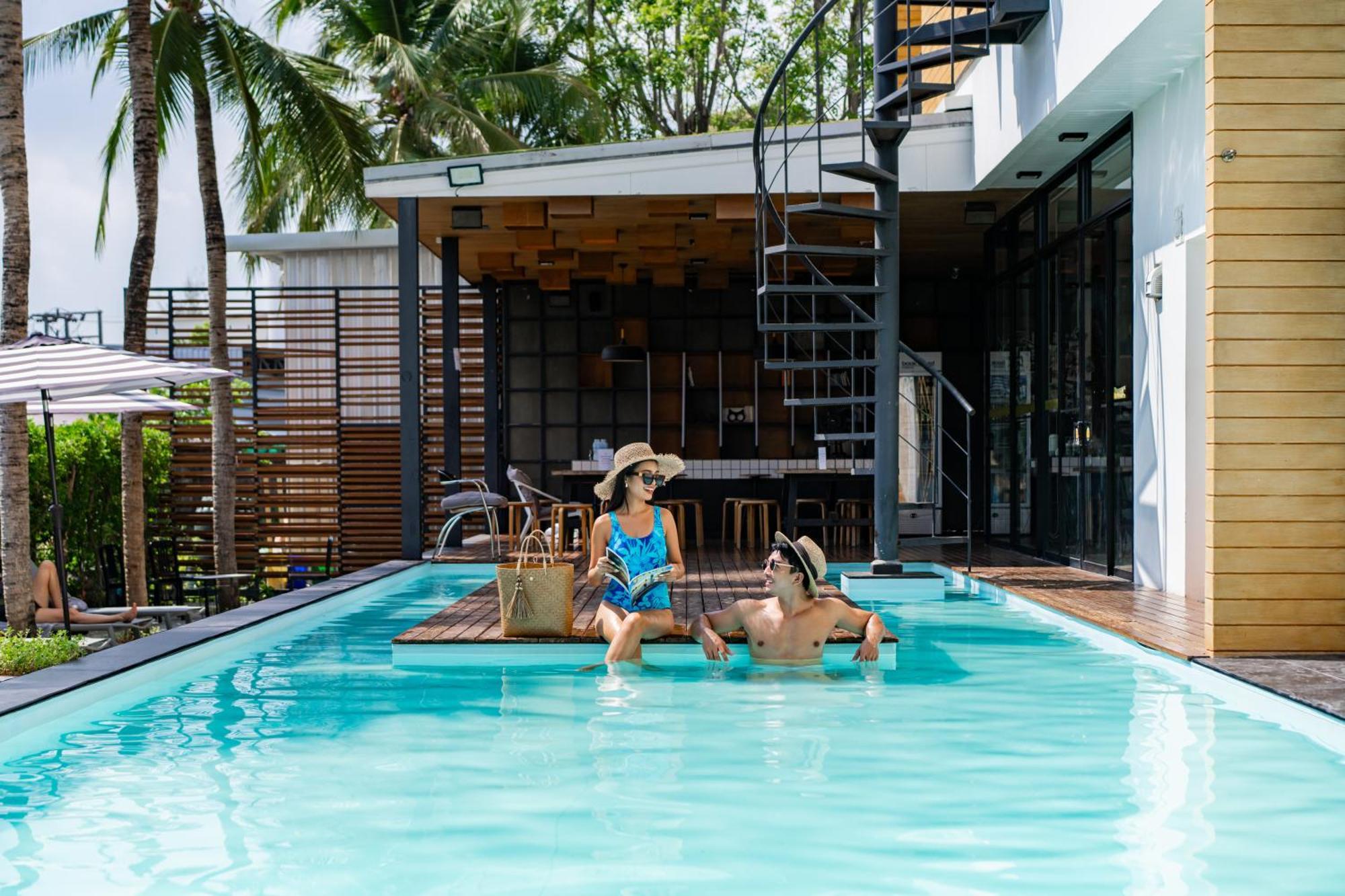 Book A Bed Poshtel - Sha Plus Phuket Exteriör bild