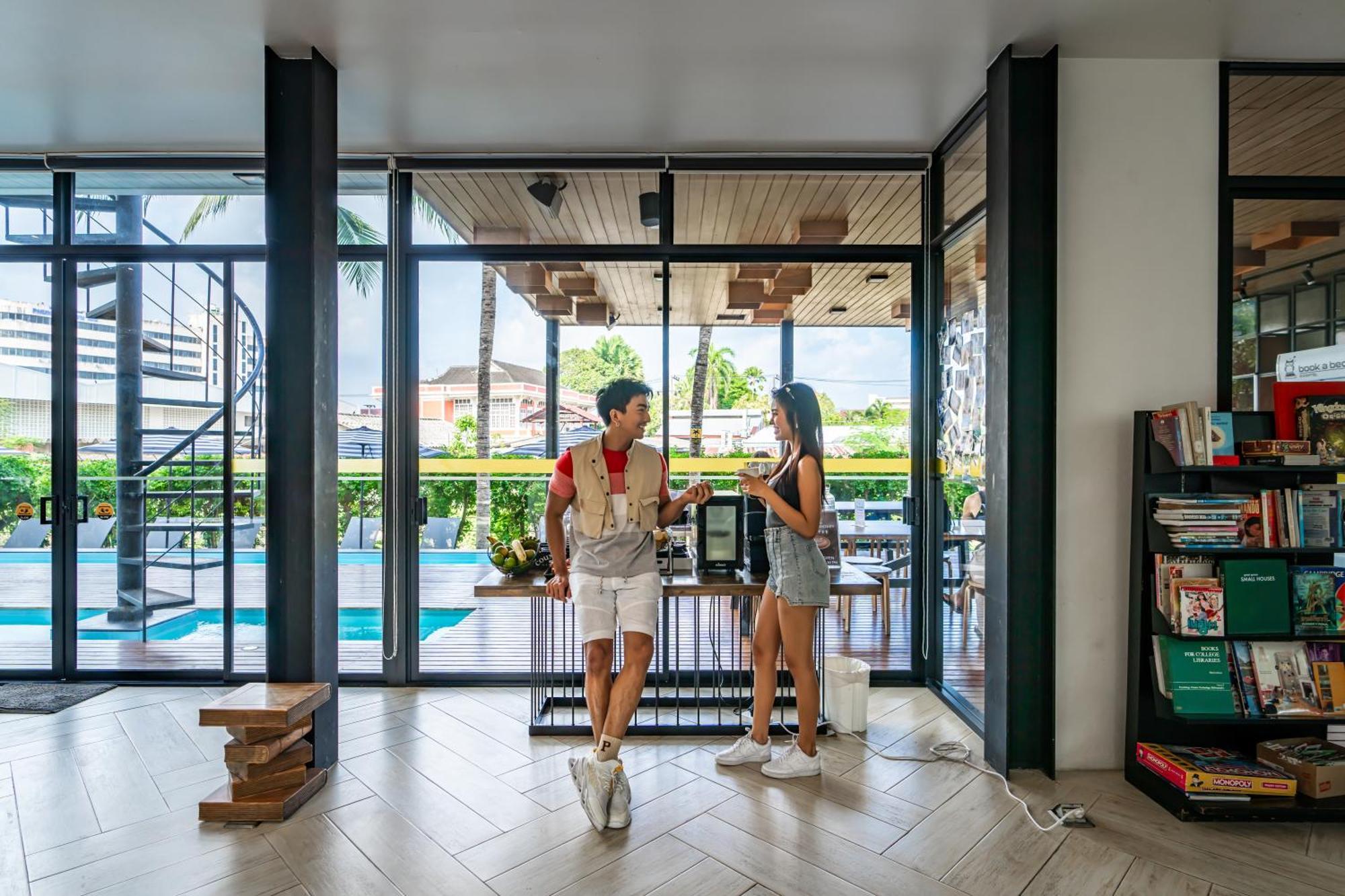 Book A Bed Poshtel - Sha Plus Phuket Exteriör bild