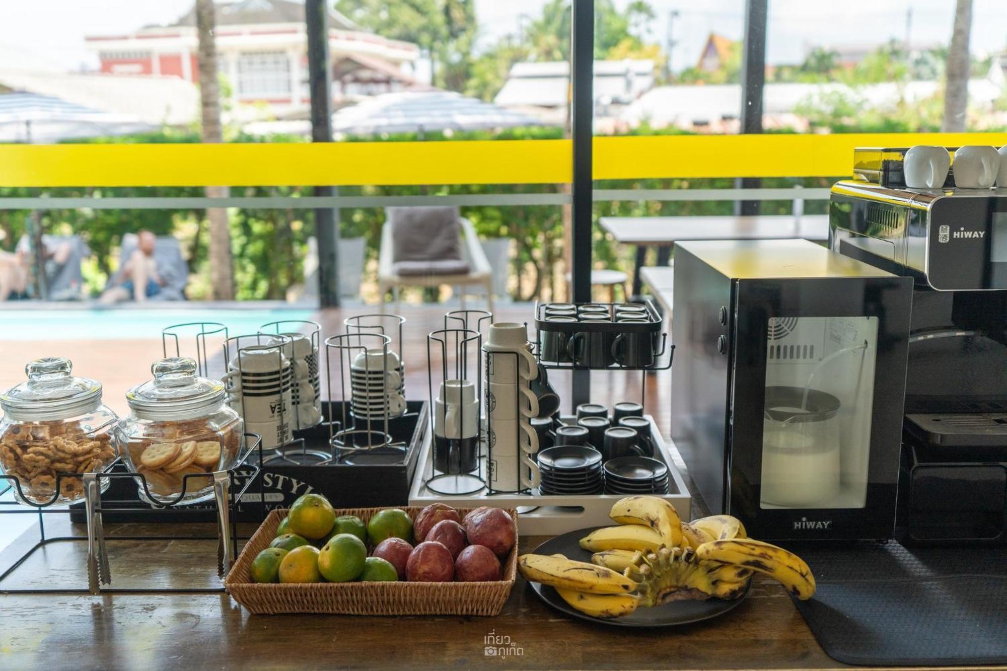 Book A Bed Poshtel - Sha Plus Phuket Exteriör bild