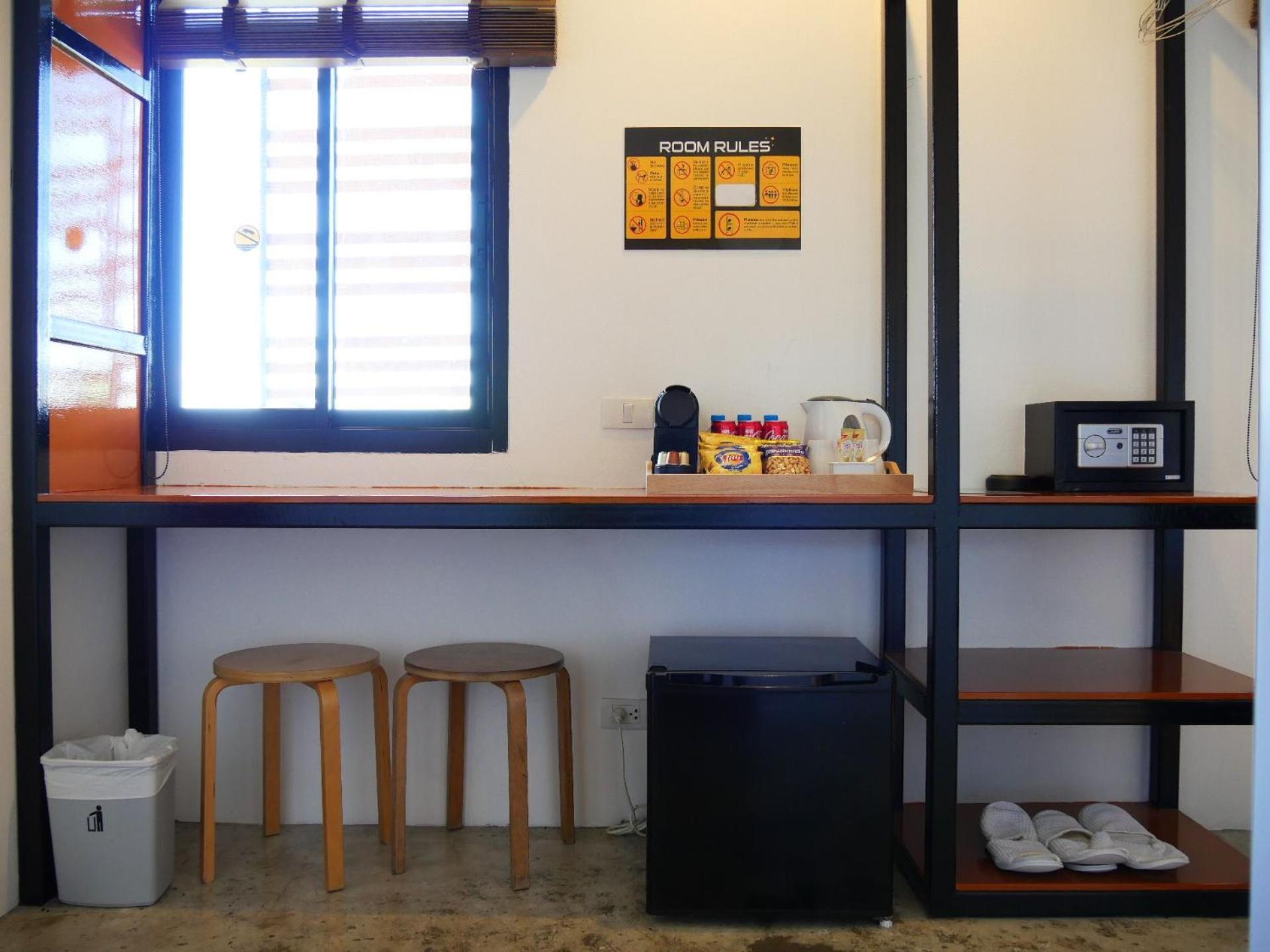 Book A Bed Poshtel - Sha Plus Phuket Exteriör bild