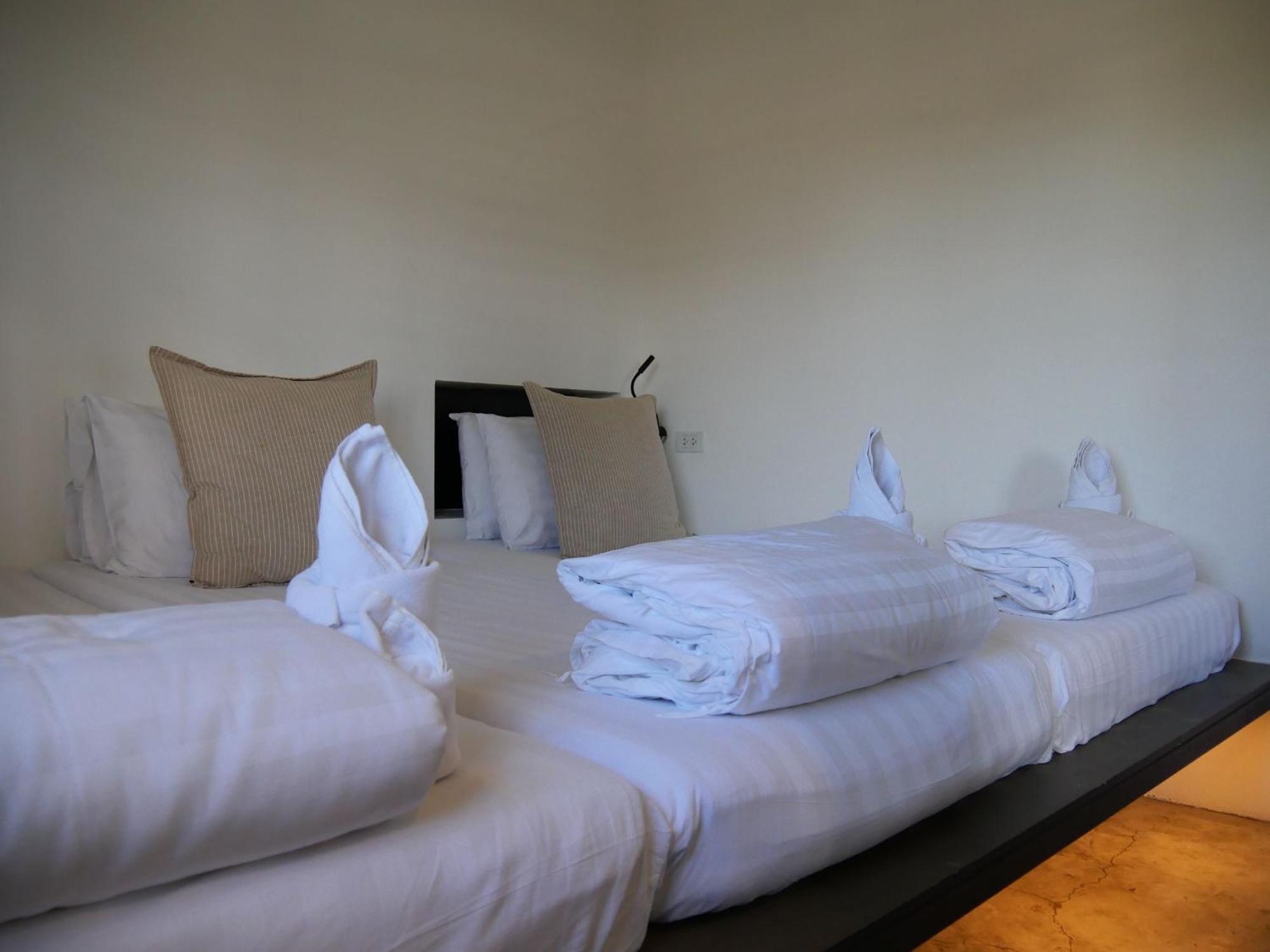 Book A Bed Poshtel - Sha Plus Phuket Exteriör bild